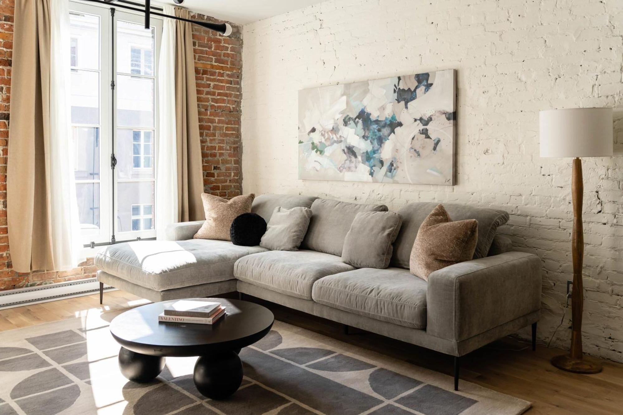 Maison Place Jacques-Cartier By Luxury In Transit Montreal Bagian luar foto